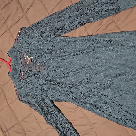 RW&CO Teal Lace Dress - Picture 2 of 3